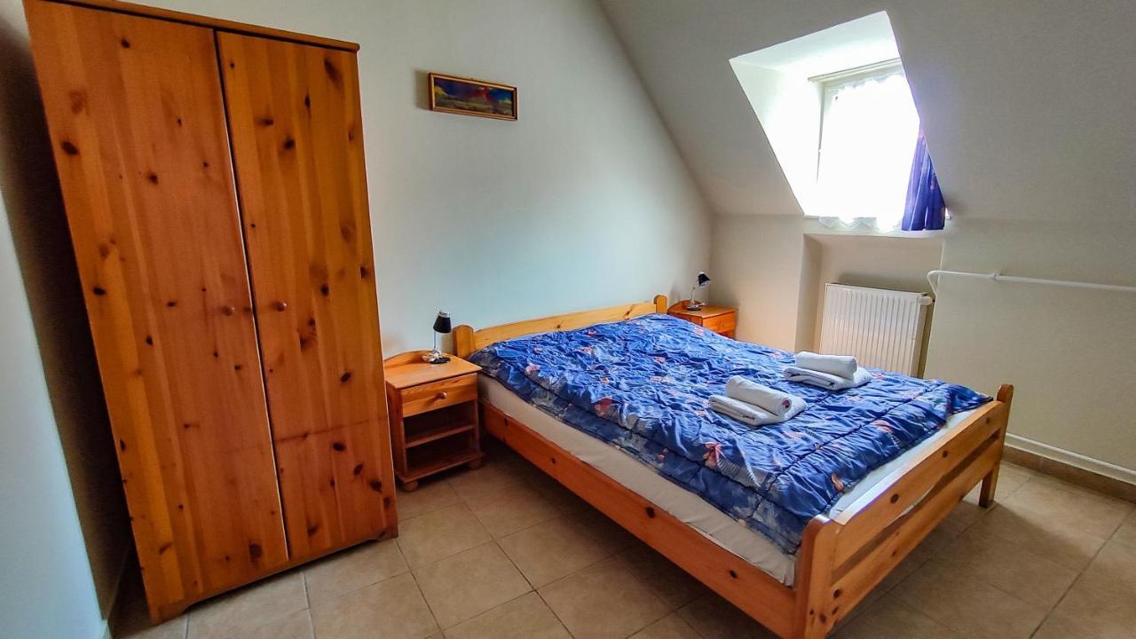 Afrodite Apartmanok Егер Екстериор снимка