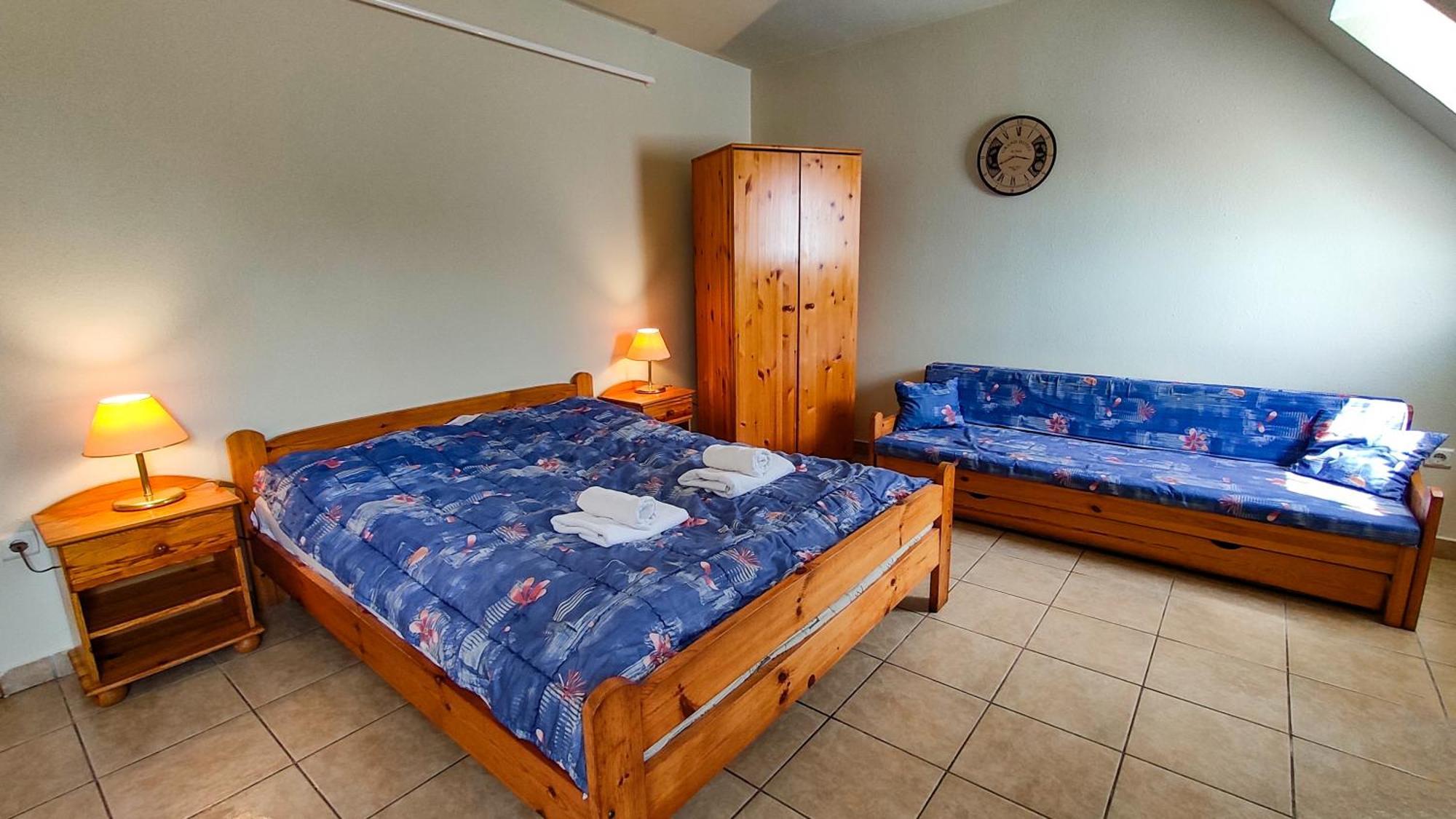 Afrodite Apartmanok Егер Екстериор снимка