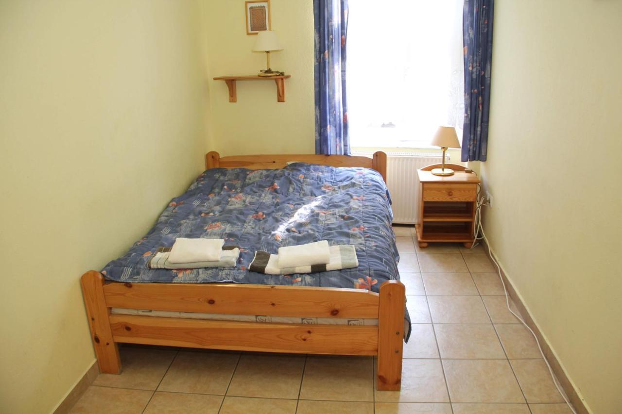 Afrodite Apartmanok Егер Екстериор снимка