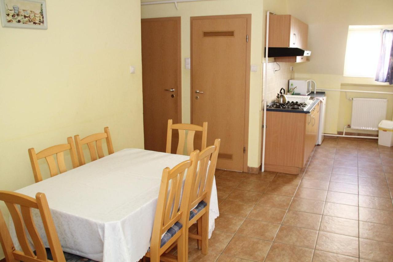 Afrodite Apartmanok Егер Екстериор снимка